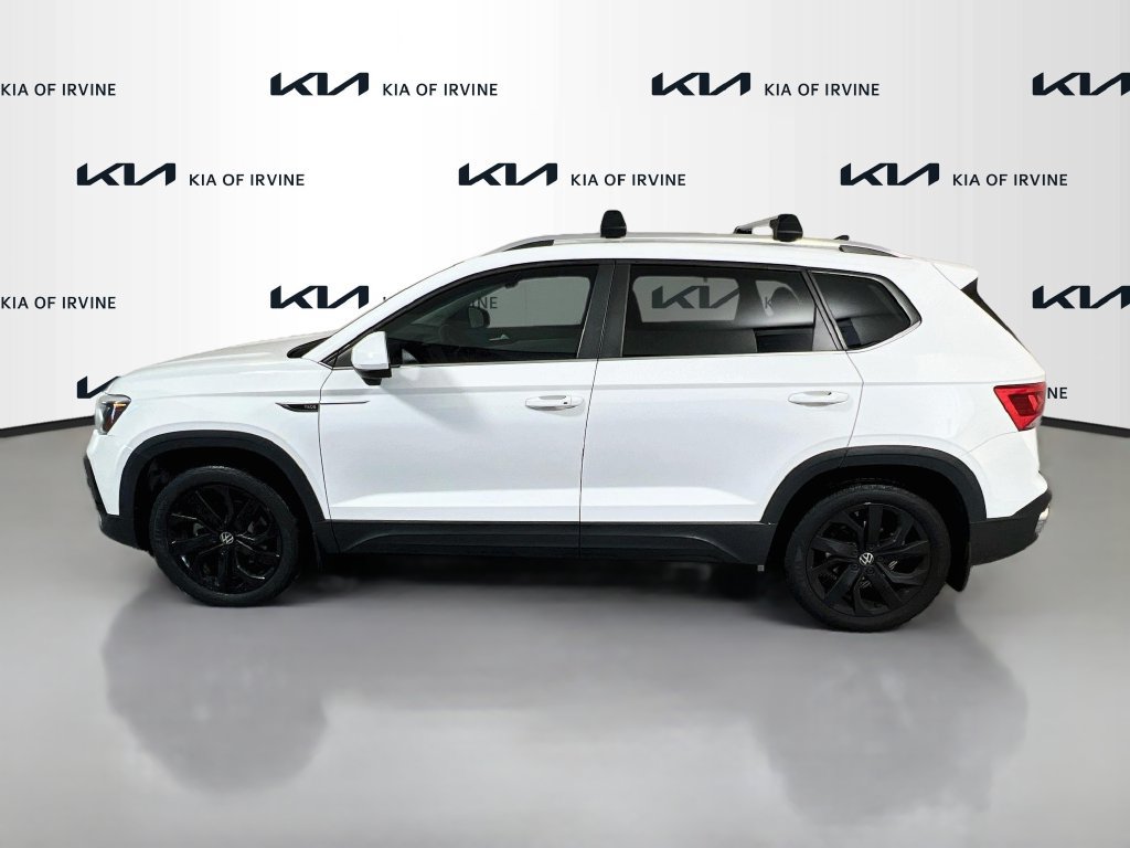 Used 2023 Volkswagen Taos SE FWD image 4