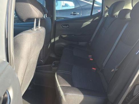 Used 2024 Nissan Leaf S image 9