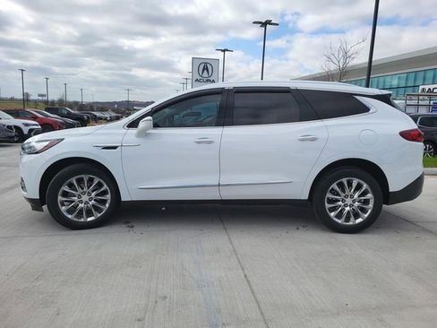 Used 2018 Buick Enclave Premium w/ Experience Buick Package image 3