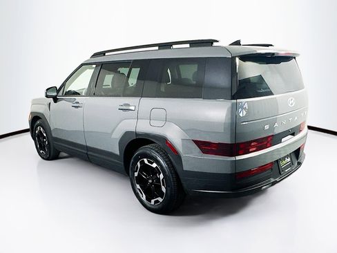 Used 2025 Hyundai Santa Fe SEL image 5