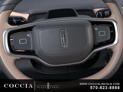 New 2026 Lincoln Navigator Black Label AWD/4WD image 12