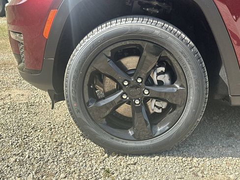 New 2025 Jeep Grand Cherokee L Limited w/ Black Appearance Package RWD image 11