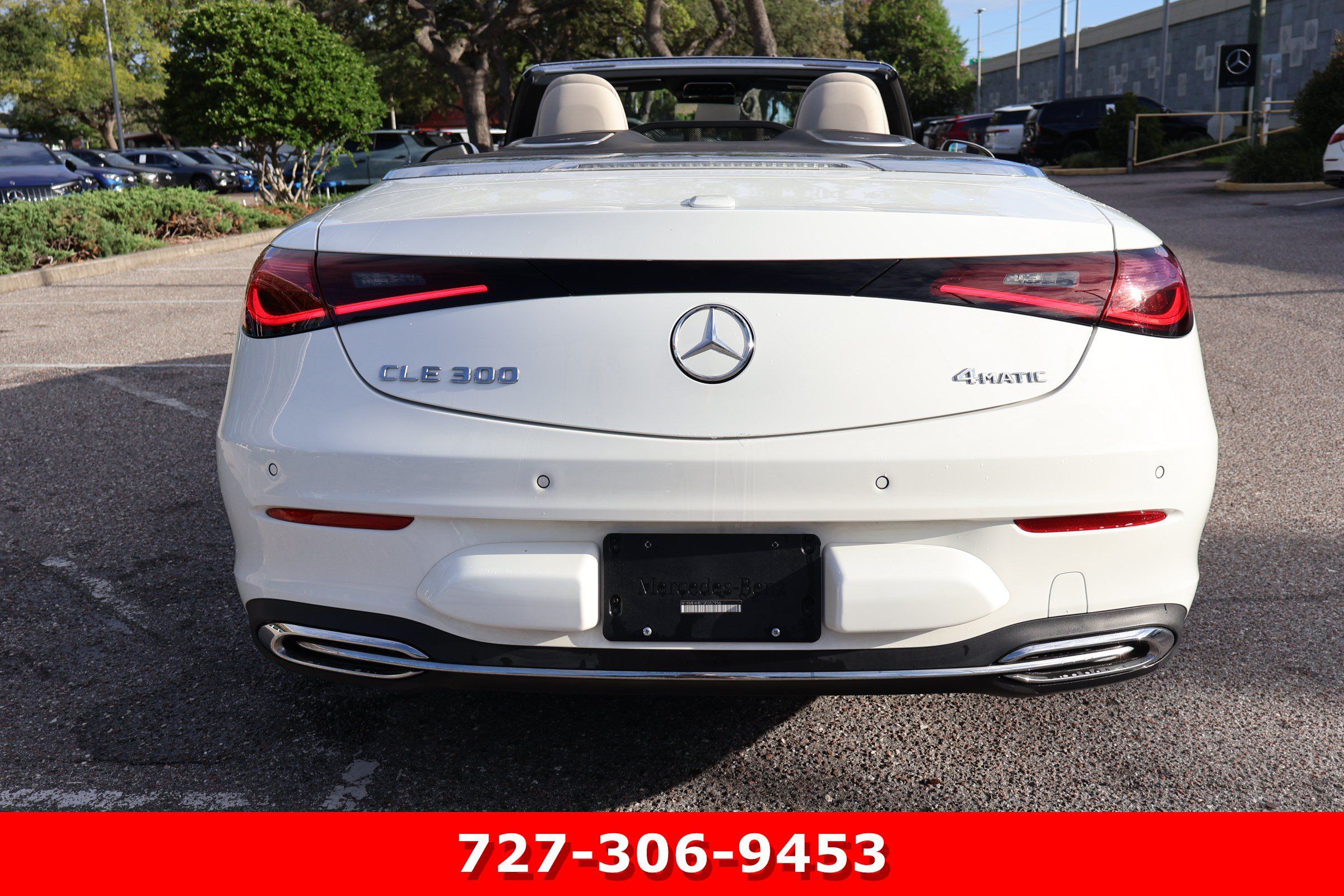 Used 2025 Mercedes-Benz CLE 300 4MATIC Cabriolet image 9