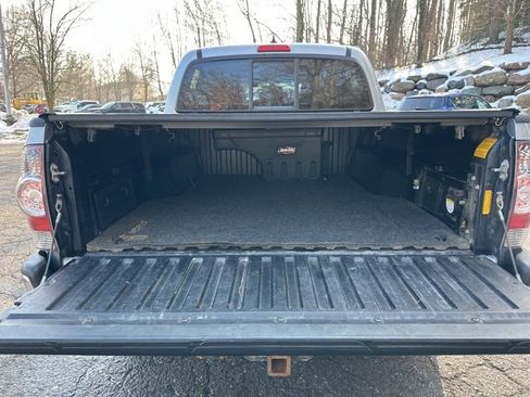 Used 2015 Toyota Tacoma 4x4 Double Cab w/ TRD Off-Road Package image 27