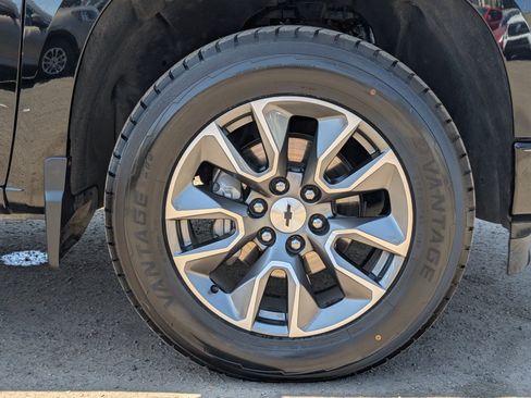 Certified 2022 Chevrolet Silverado 1500 RST AWD/4WD image 6