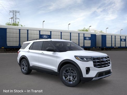 New 2026 Ford Explorer Active AWD/4WD image 7