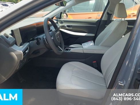 Used 2025 Hyundai Sonata SEL FWD image 6