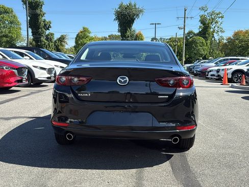 Used 2022 MAZDA MAZDA3 Sedan FWD image 4