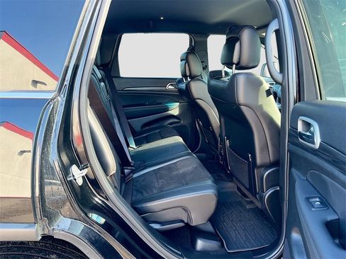 Used 2022 Jeep Grand Cherokee Laredo X image 26