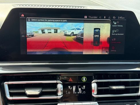 Used 2022 BMW M850i xDrive Coupe w/ M Carbon Exterior Package AWD/4WD image 25
