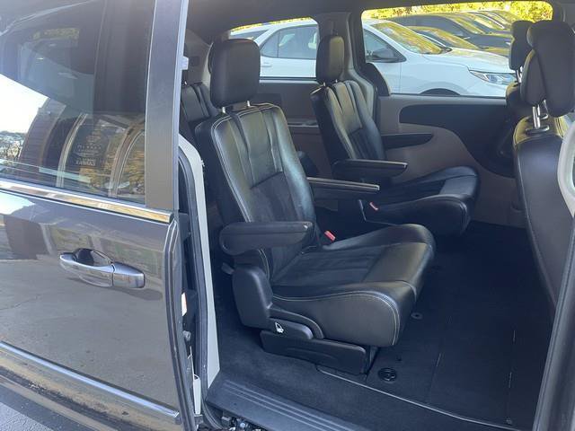 Used 2016 Dodge Grand Caravan FWD image 21