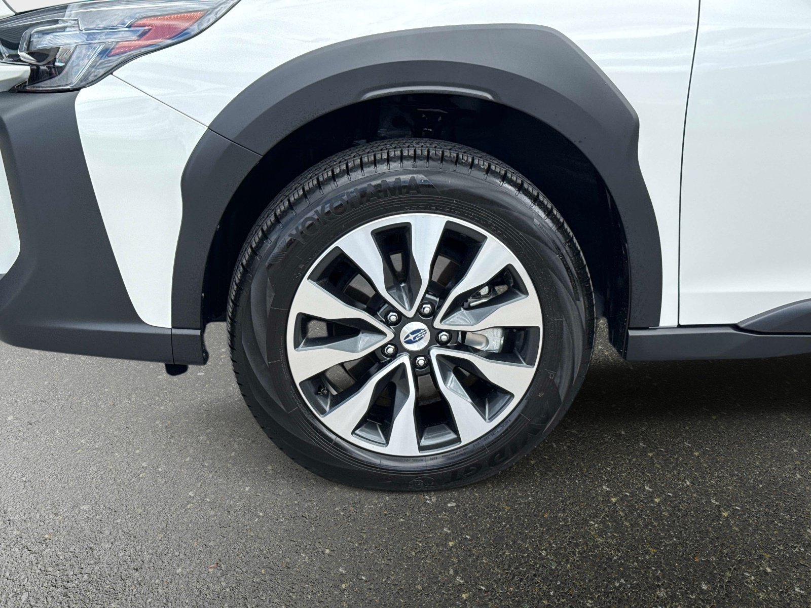 Used 2025 Subaru Outback Limited AWD/4WD image 11