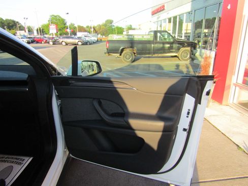 Used 2023 Tesla Model X AWD/4WD image 10