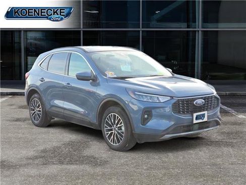 Used 2025 Ford Escape SE image 7