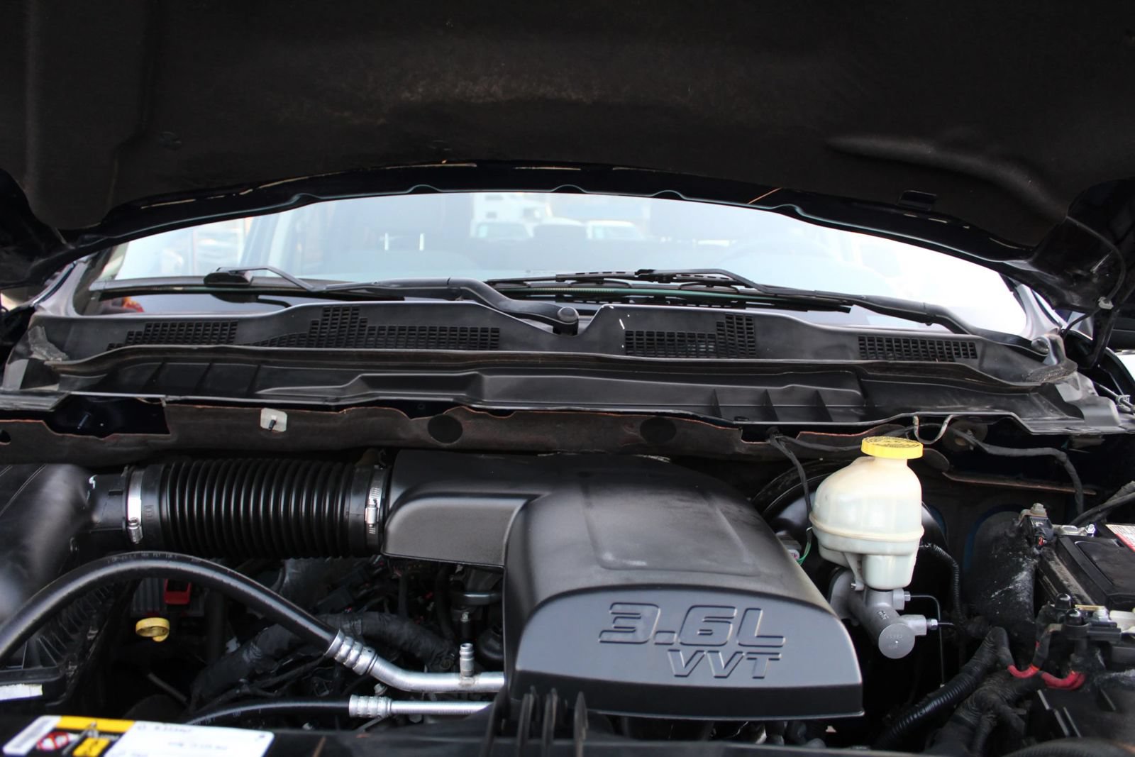 Used 2018 RAM 1500 Express RWD image 29