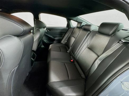 Used 2022 Honda Accord Sport image 17