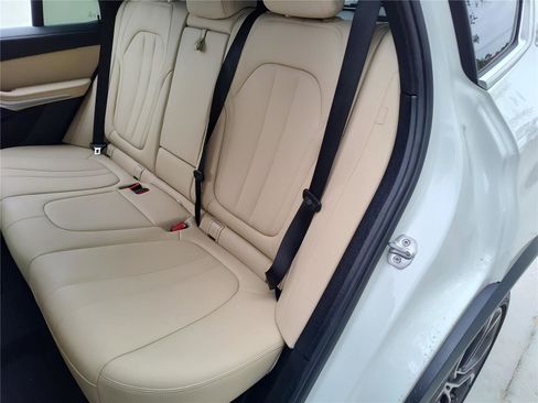 Certified 2022 BMW X5 sDrive40i w/ Premium Package image 27