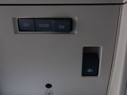 Used 2016 GMC Sierra 2500 Denali w/ Duramax Plus Package image 32