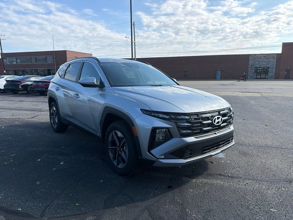 New 2026 Hyundai Tucson SEL Plus AWD/4WD image 1