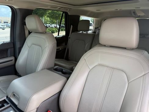Used 2021 Ford Expedition Limited AWD/4WD image 10