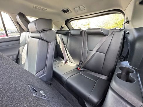 New 2026 Toyota Highlander XLE AWD/4WD image 12