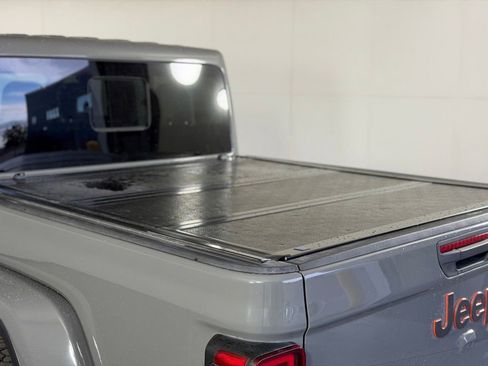 Used 2022 Jeep Gladiator Mojave w/ Cold Weather Group AWD/4WD image 13