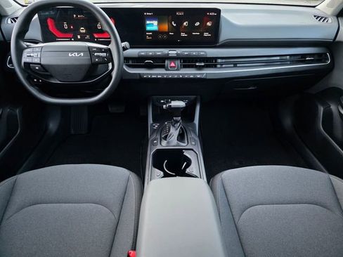 Certified 2025 Kia K4 FWD image 22