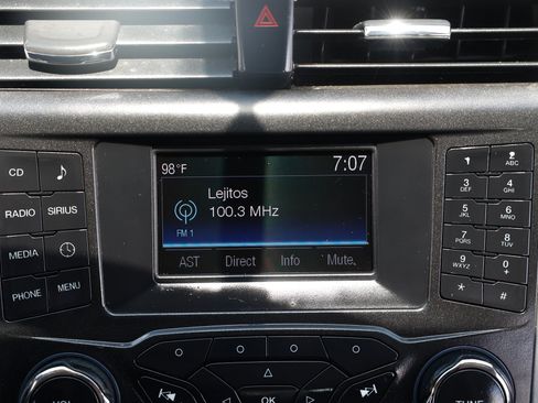 Used 2016 Ford Fusion SE FWD image 35