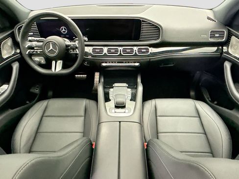 Used 2024 Mercedes-Benz GLS 450 4MATIC image 13