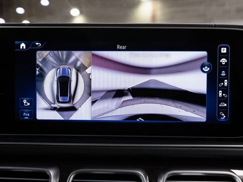 Used 2024 Mercedes-Benz GLE 450e 4MATIC image 18