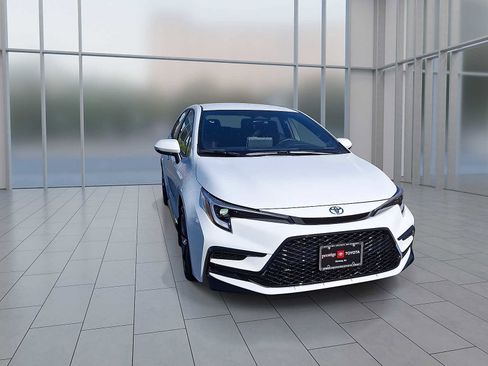 New 2026 Toyota Corolla SE FWD image 5