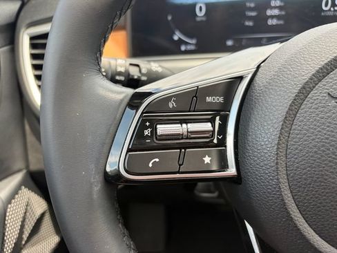 Certified 2024 Kia Seltos EX AWD/4WD image 17