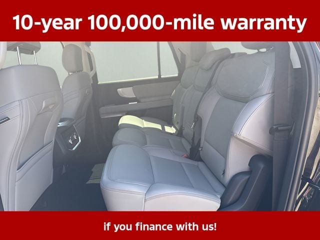 Used 2025 Ford Expedition Max Active AWD/4WD image 31