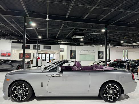 Used 2019 Rolls-Royce Dawn image 3