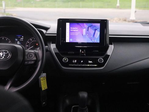 Certified 2025 Toyota Corolla LE FWD image 20
