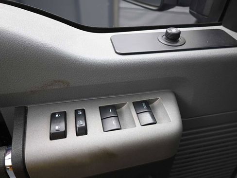 Used 2016 Ford F250 XLT w/ XLT Value Package image 16