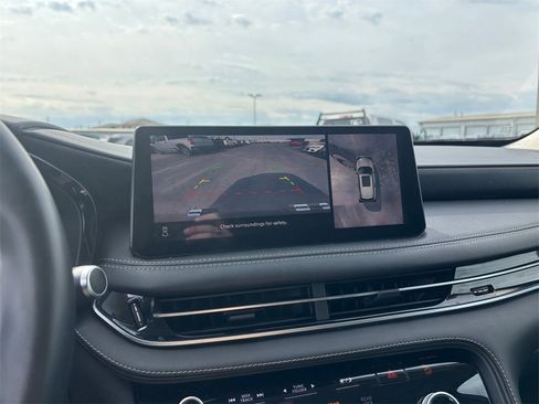 Used 2023 INFINITI QX60 Sensory w/ Cargo Package image 23