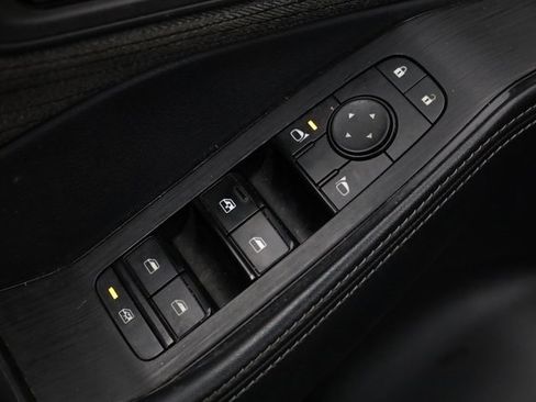 Used 2023 Nissan Rogue SV image 11