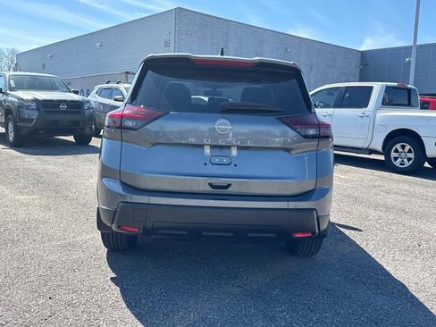 New 2026 Nissan Rogue S image 5