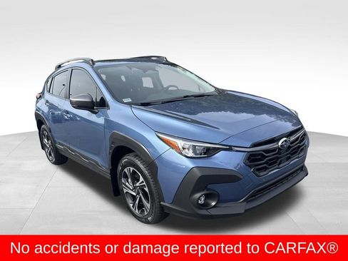 Used 2024 Subaru Crosstrek 2.0i Premium image 3