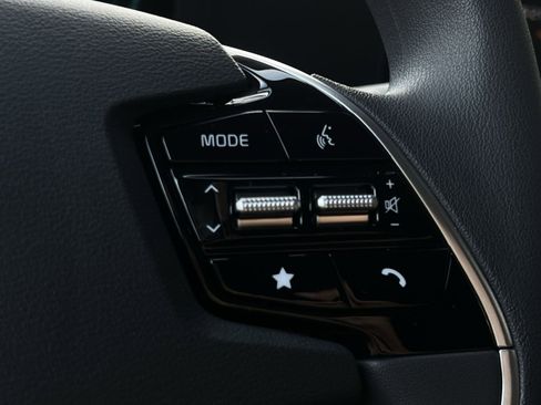 New 2026 Kia Niro LX FWD image 30