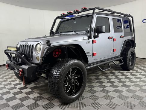Used 2018 Jeep Wrangler Unlimited Sport S image 24
