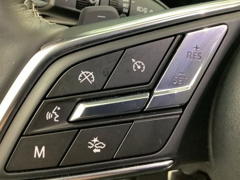 Used 2025 Buick Envision Sport Touring image 17