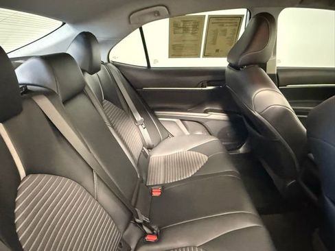 Used 2022 Toyota Camry SE image 44