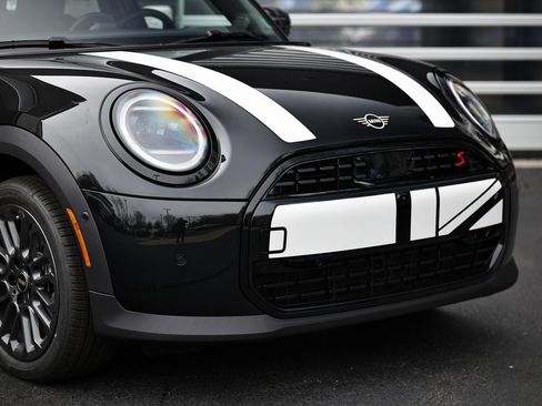 New 2026 MINI Cooper S image 2
