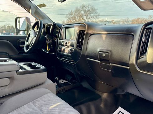Used 2019 GMC Sierra 2500 4x4 Double Cab w/ Sierra Convenience Package image 11