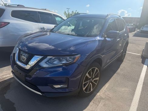 Used 2017 Nissan Rogue SL w/ SL Premium Package AWD/4WD image 5