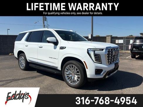 Used 2025 GMC Yukon Denali w/ LPO, Floor Liner Package AWD/4WD image 1