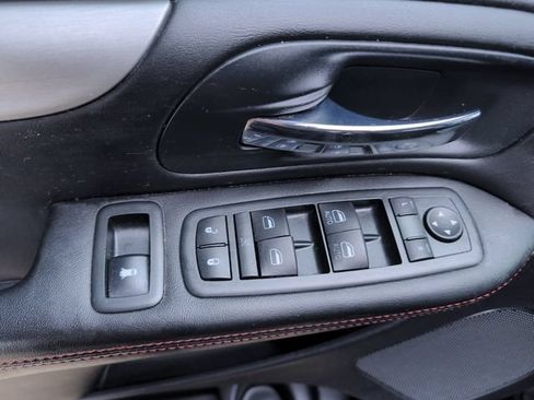 Used 2013 Dodge Grand Caravan R/T w/ Driver Convenience Group FWD image 12