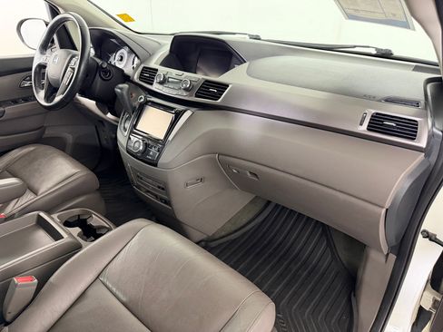 Used 2017 Honda Odyssey Touring image 24